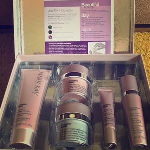MaryKay TimeWise Repair Volu-Firm Set